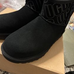 Ugg Mini 