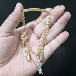 San Jude tricolor 14k gold plated bracelet 
Pulseras laminada en 14k de San Judas.
