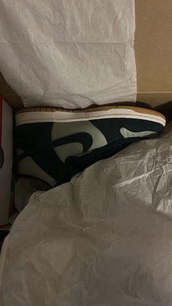 Nike Dunk Low Sneakers