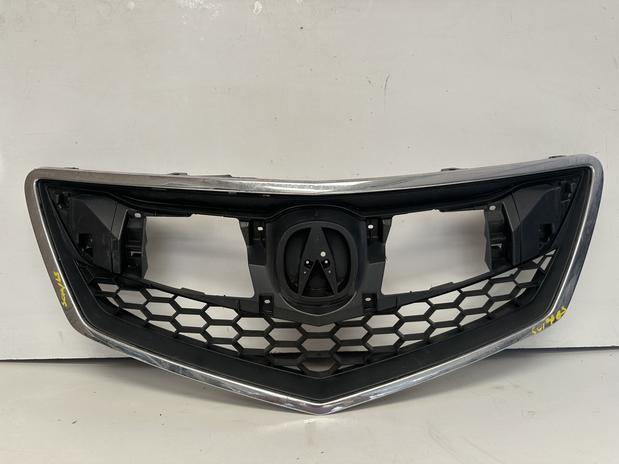 2013 2014 2015 ACURA RDX GRILLE OEM 71121-TX4
