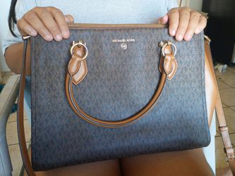 Mk purse