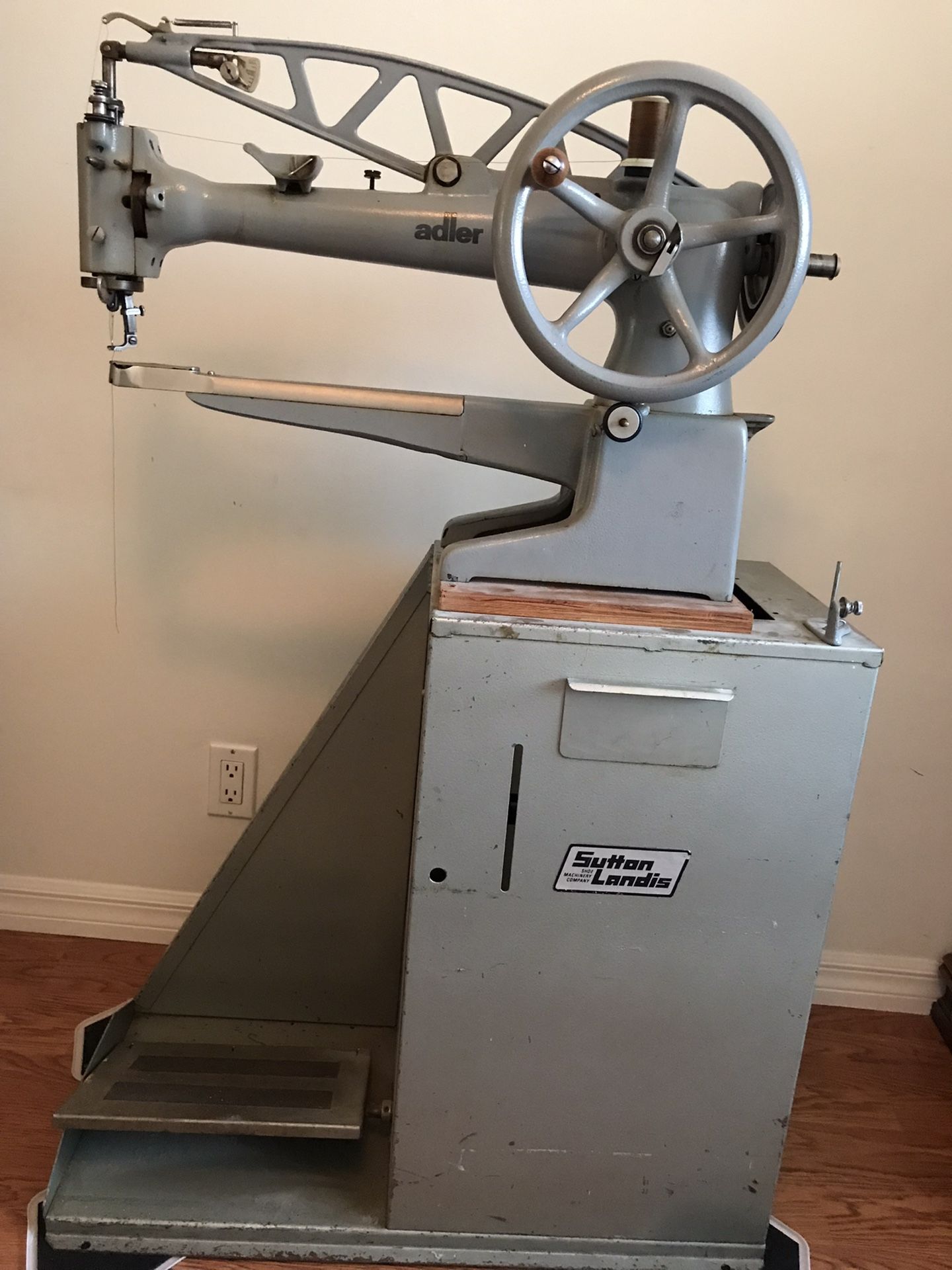 ADLER Long Arm Sewing Patch Machine