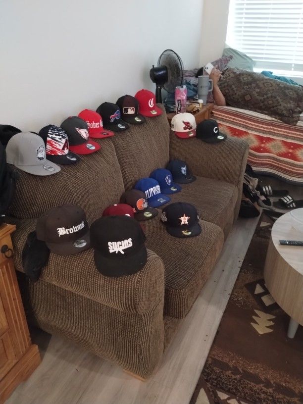 Got New Era Hats For Sale 20$ A Piece Of 200$ For All