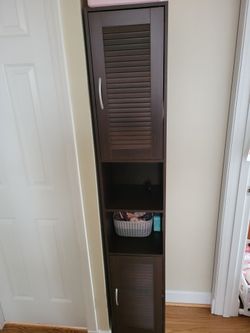 Bathroom cabinet