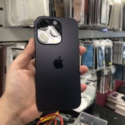 iPhone 14 Pro 256gb unlocked sold with store warranty 