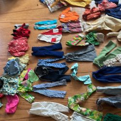 67 Piece BARBIE AND DOLL CLOTHES 1960’s Frenchie,Barbie they are used and sold as its.
