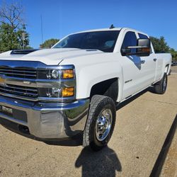 2017 Chevy Silverado 2500hd 4x4  Diesel