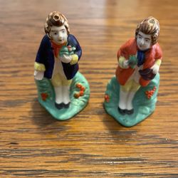 Vintage Ceramic Salt And Pepper Shakers 