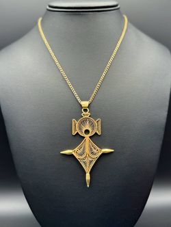 17k solid yellow gold Filigree Africa Cross Pendant & 28” curb chain 2.5mm 30.5 grams Necklace