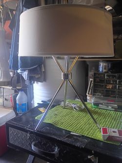 Atomic mcm style table lampmp