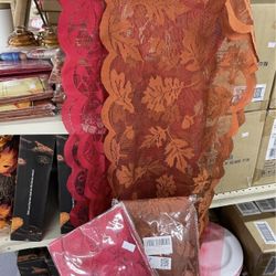 Thanksgiving Christmas Holiday Table Runner Lace Style Home Decor