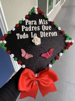 Graduation cap topper