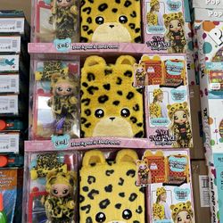 Na! Na! Na! Surprise 3-In-1 Backpack Bedroom Jennel Jaguar Doll Playset, 6 Pieces  