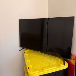 40” Hisense Smart TV – Great Condition