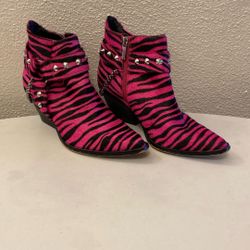 Jessica Simpson Studded  Ankle Boots Ladies Size 6.5 