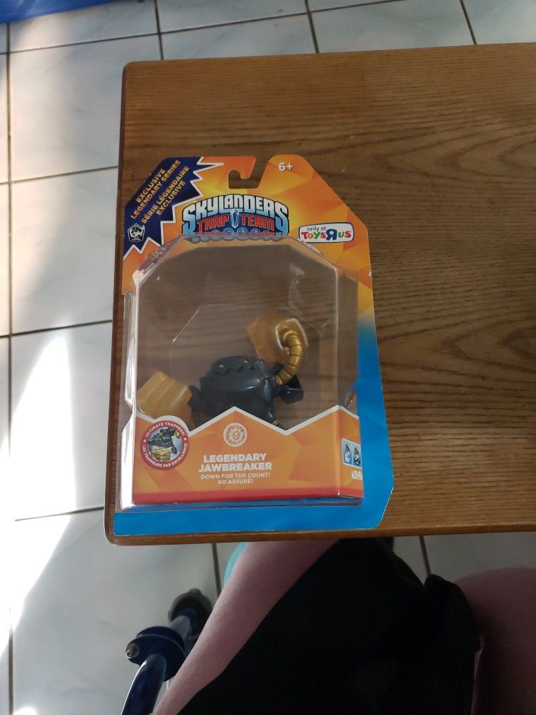 Skylanders Trap Team Legendary Jawbreaker, Winterfest Lob-Star & Nitro Krypt King