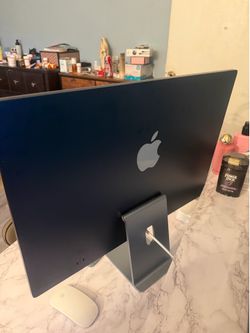 Complete apple computer