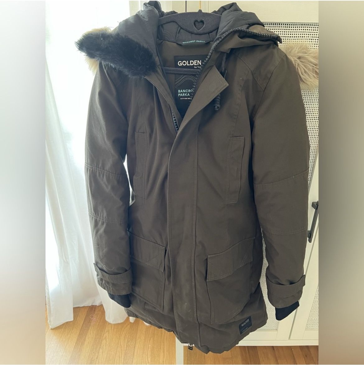 ARITZIA Golden By TNA Bancroft Parka Size XS