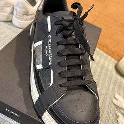 Dolce & Gabbana Custom https://offerup.com/redirect/?o=Mi5aZXJv Low-top sneakers 
