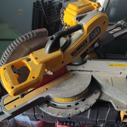 DeWalt Saw 12" FlexVolt And Cord (Not Working)
