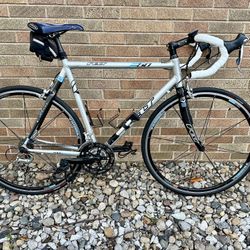 Felt F50 Mixed Carbon Road Bike 58cm (L)