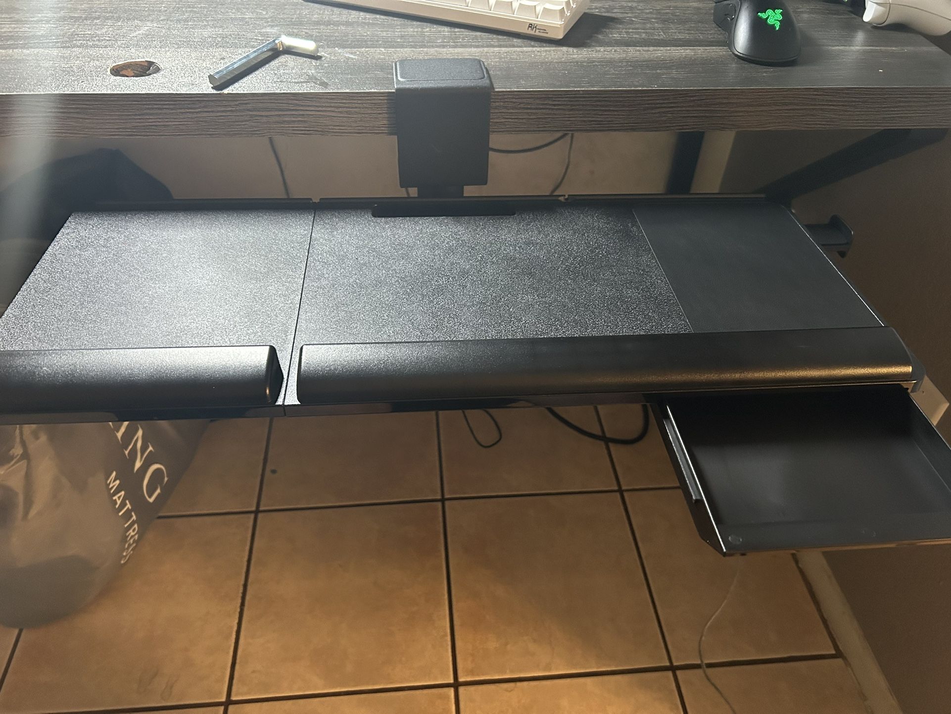 Ergonomic Under Desk Keyboard Tray