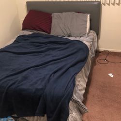Full Size Bed No Comforter Included