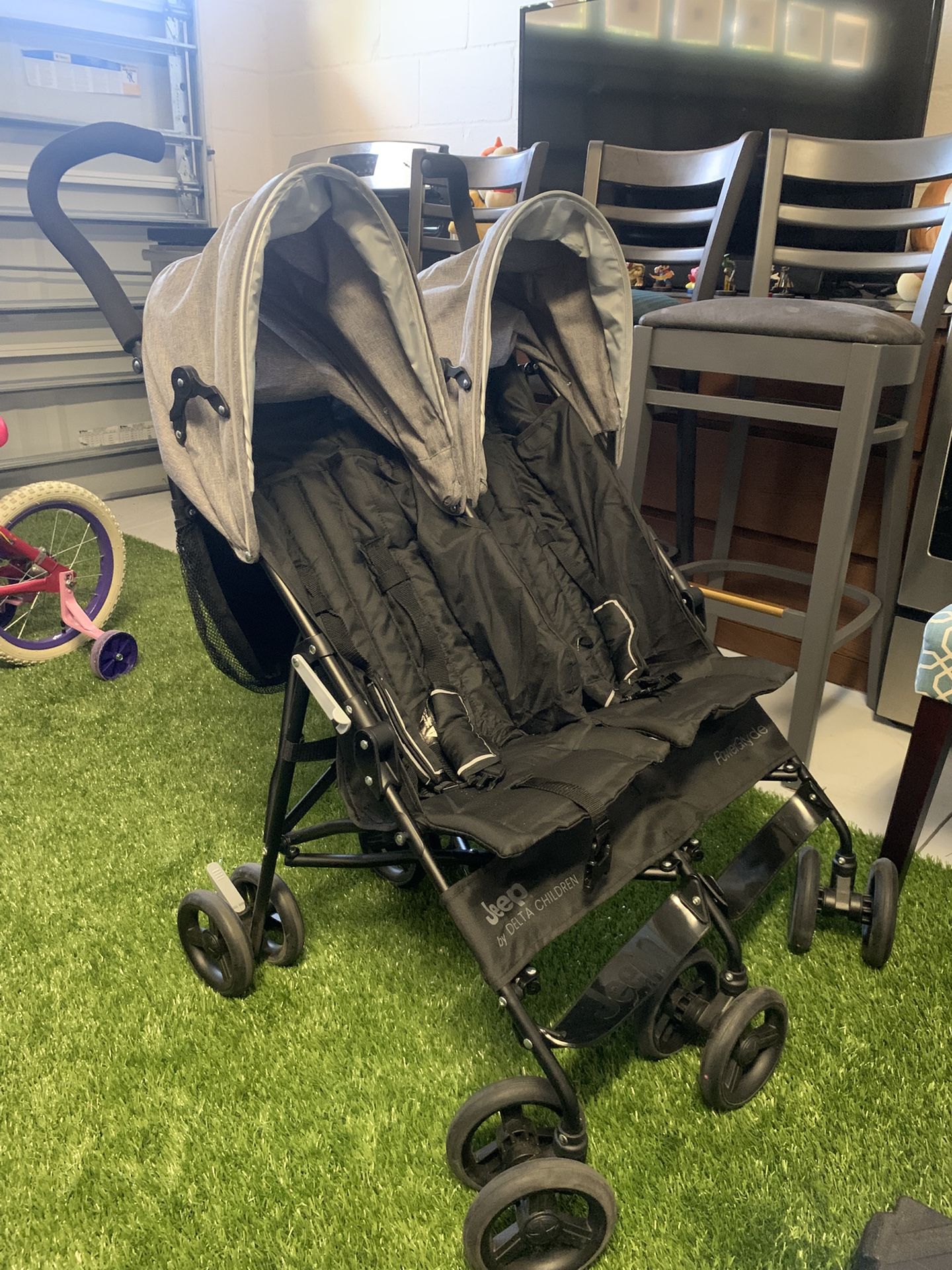 Jeep PowerGlyde Side-by-Side Double Stroller