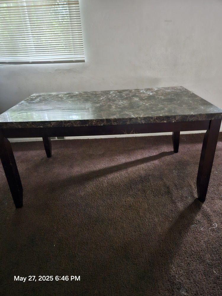 Dining  Room  Table 