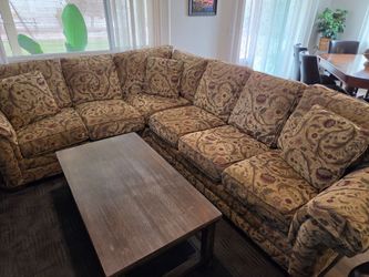 Bassett " L "SofaBed