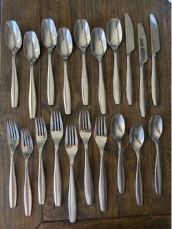 Gourmet Settings Flatware Non Stop Stainless Dinnerware 20 Pieces