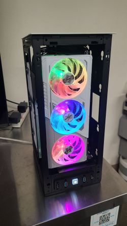 ITX Ryzen Gaming PC - 9800x3D + RX 9070 XT 16GB