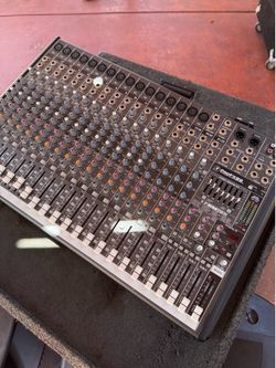 Dj equipment