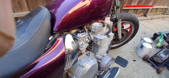Kz1000 police bike