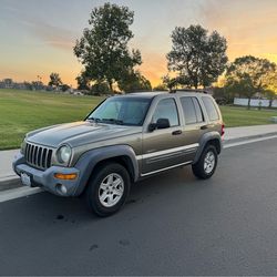 2004 jeep liberty
