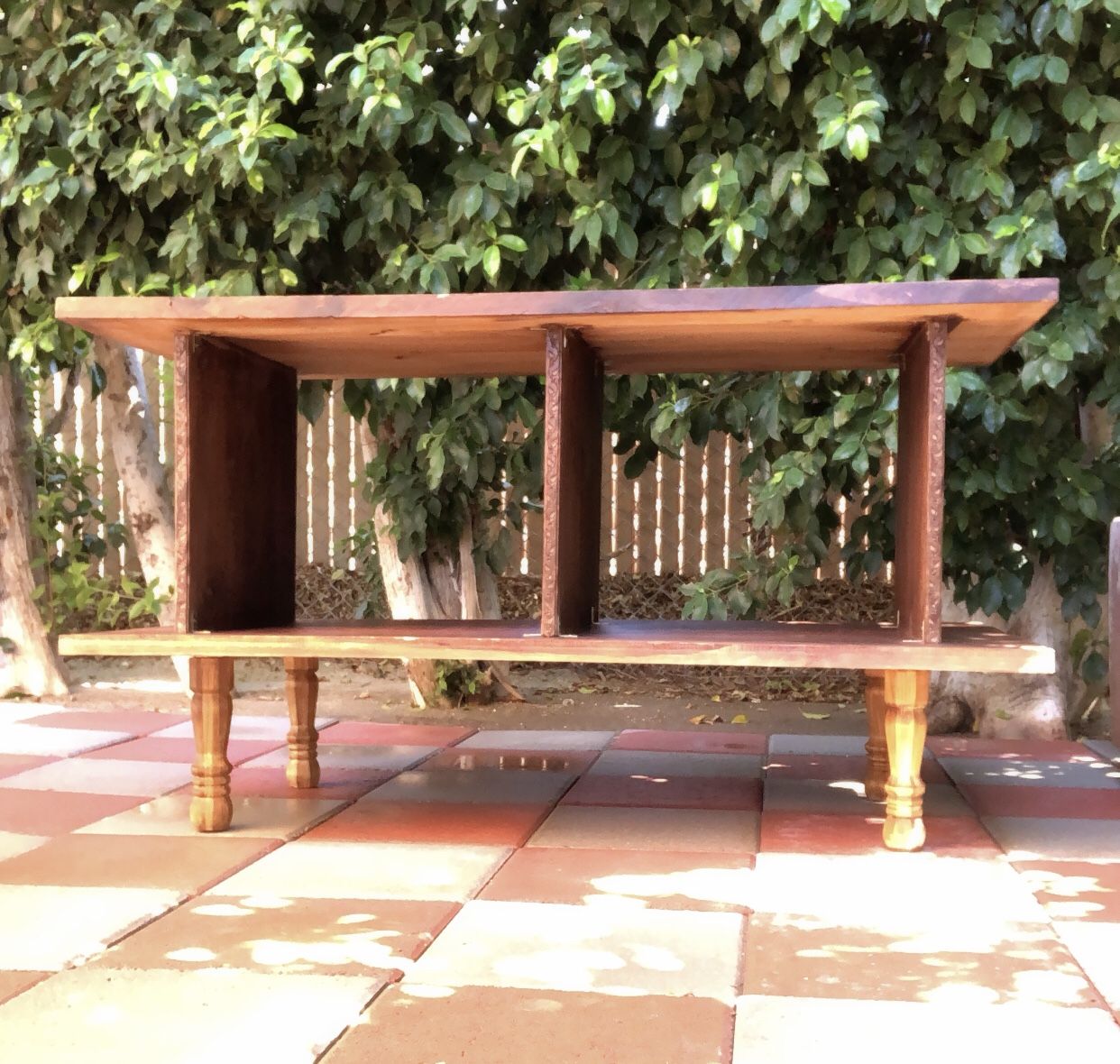 Coffee/Center Table