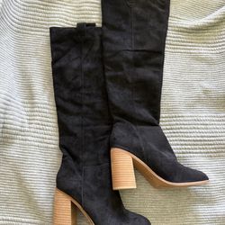 Black knee High Boots