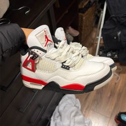 Jordan 4 