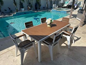 SET DE PATIO/ Sillas, mesa y loveseat