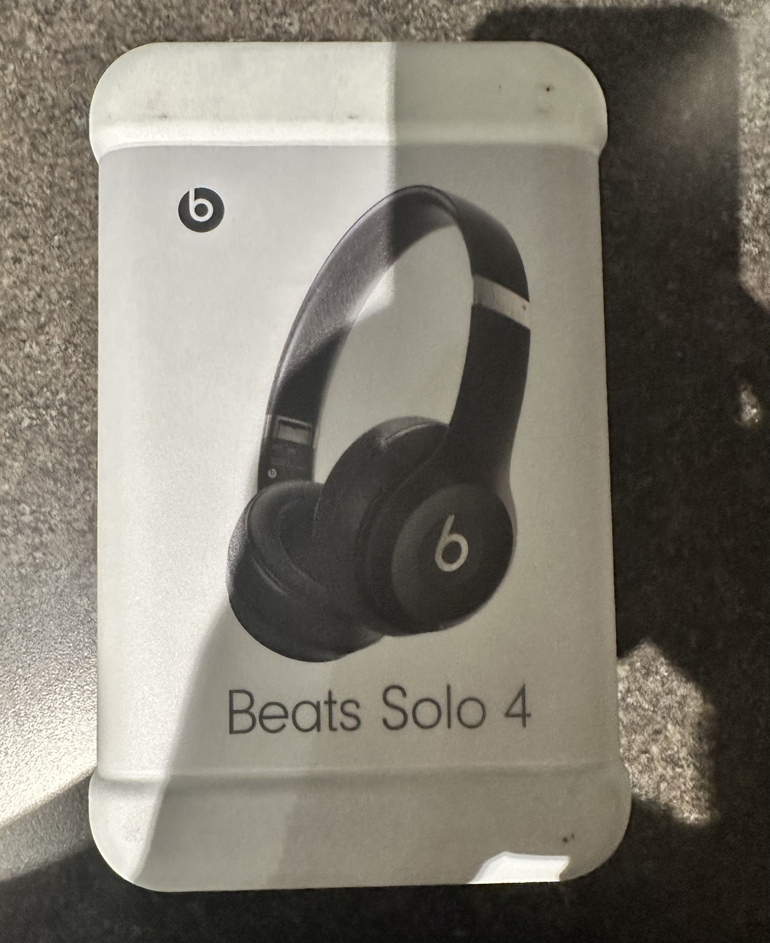 Beats Solo 4 Wireless Headset Matte Black with Bluetooth