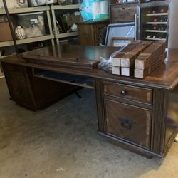 Executive Desk Free!!!