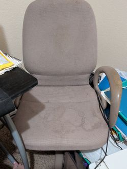 Desk chair