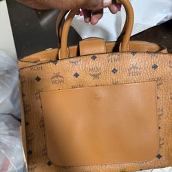 MCM TOTE BAG (NEW)