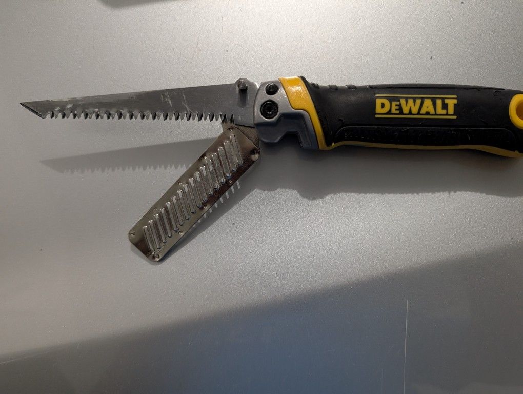 DeWalt Folding Jab saw