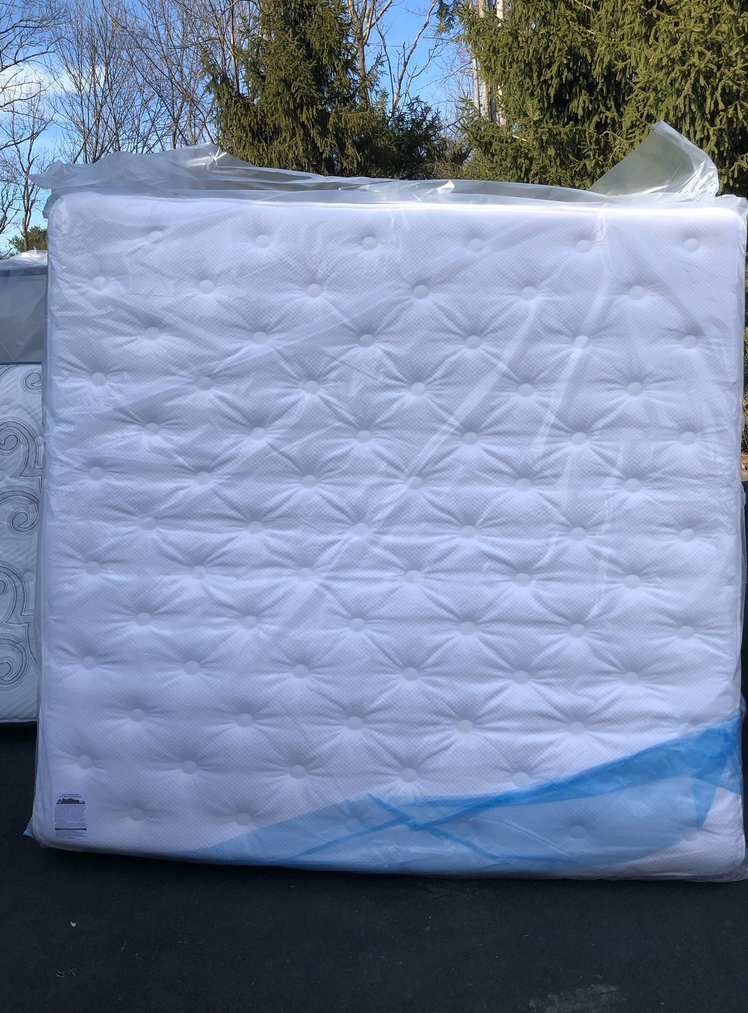 New King Size Mattresses Ranging From $370 To $795
