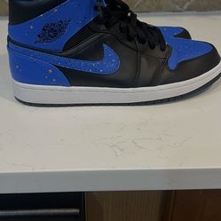 Jordan 1 mid Royal splatter used like new size 12