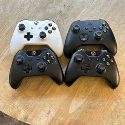 Xbox One Controllers $35 To $40 Each