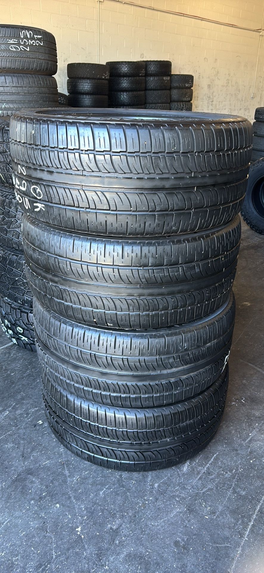 295/40/22 Pirelli Scorpion Tires