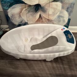 Aqua Scale Baby Bathtub