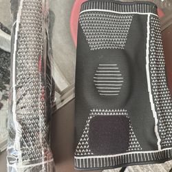 Knee brace
